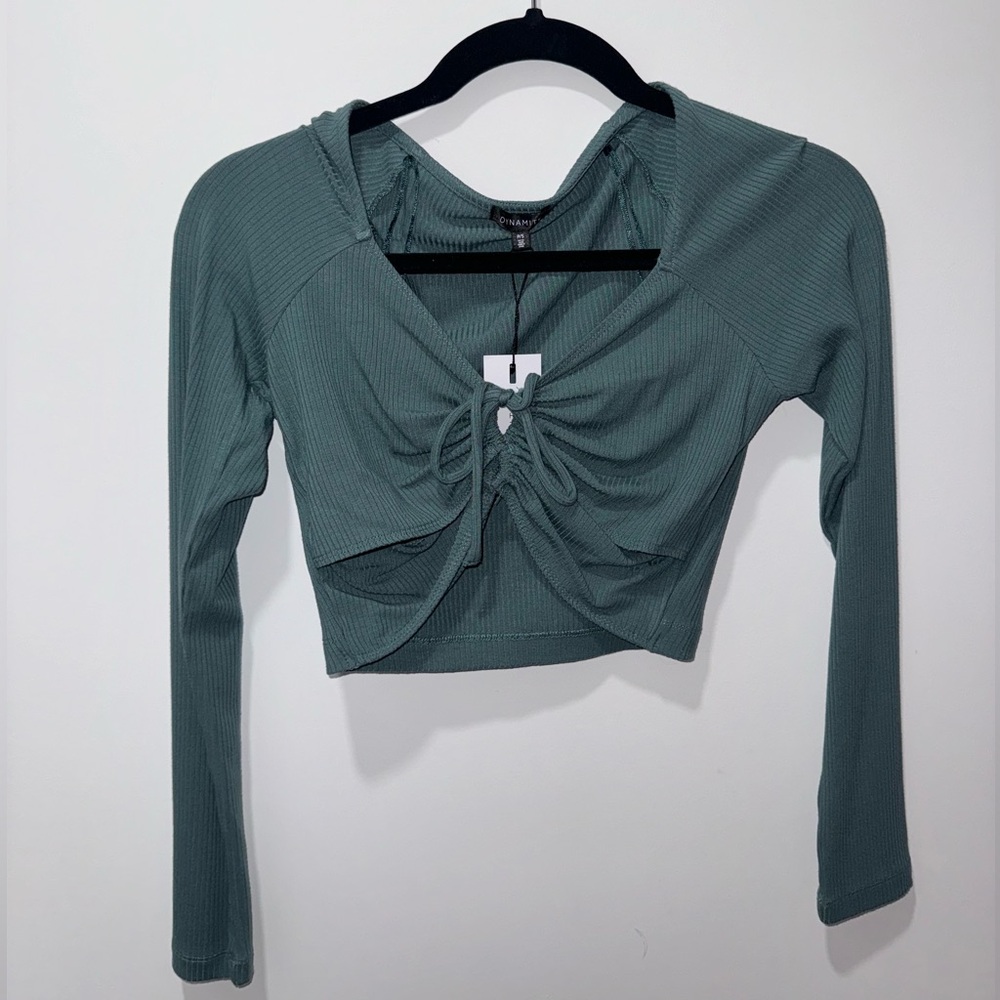 NWT Dynamite Cropped Shirt - Picture 1 of 4